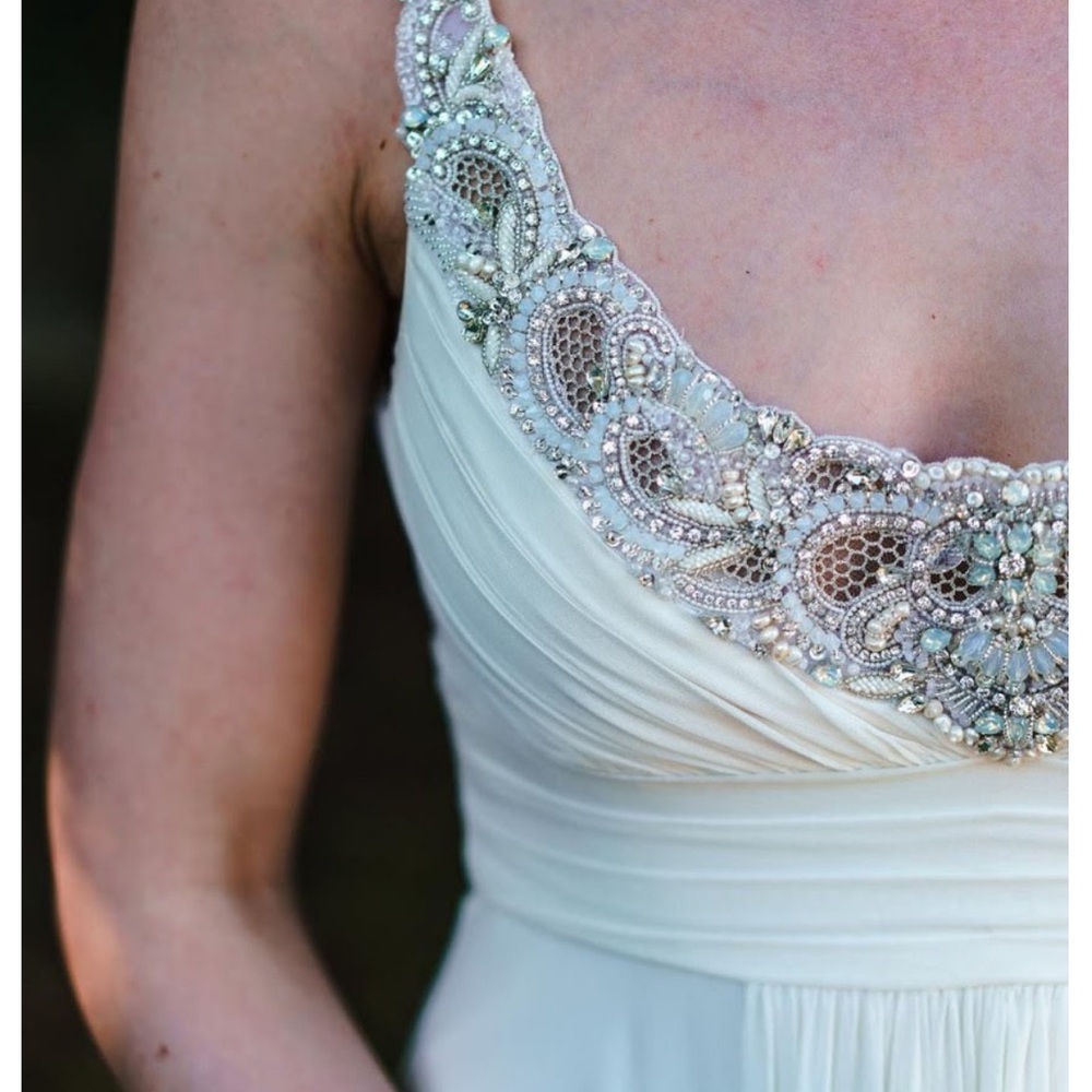 Jenny Packham Ophelia Ivory Beaded Wedding Dress - Picture 3 of 10